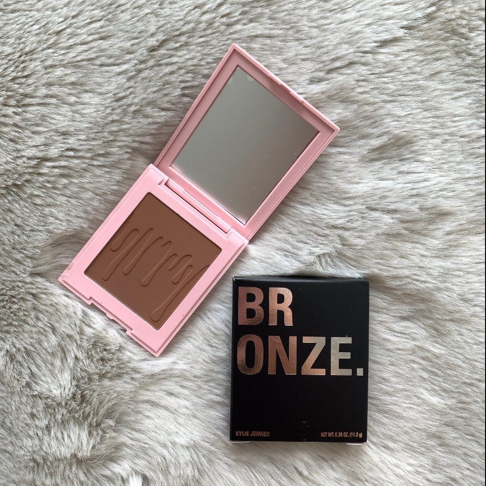 SOLD. Kylie Cosmetics Bronzer - Picture 1 of 3